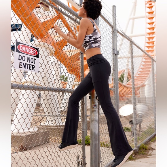 NWOT OFFline Aerie The Hugger High-Waist Super Flare Washed Black Legging S XS - Picture 1 of 5